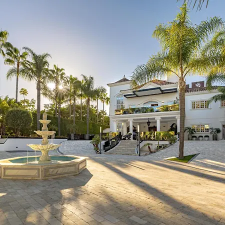 Frontline Villa El Martinete with Picasso Pool-2